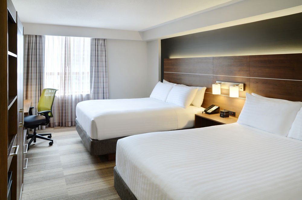 Holiday Inn Express Toronto Downtown photo 1