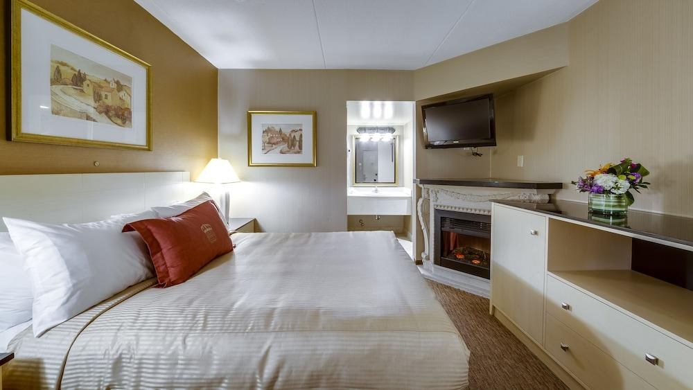 Monte Carlo Inn Toronto West Suites photo 2