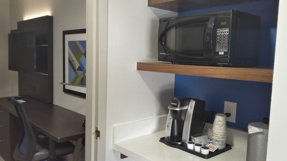 Holiday Inn Express Mississauga Toronto Southwest photo 4