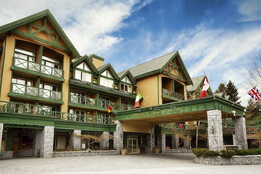 Pinnacle Hotel Whistler photo 4