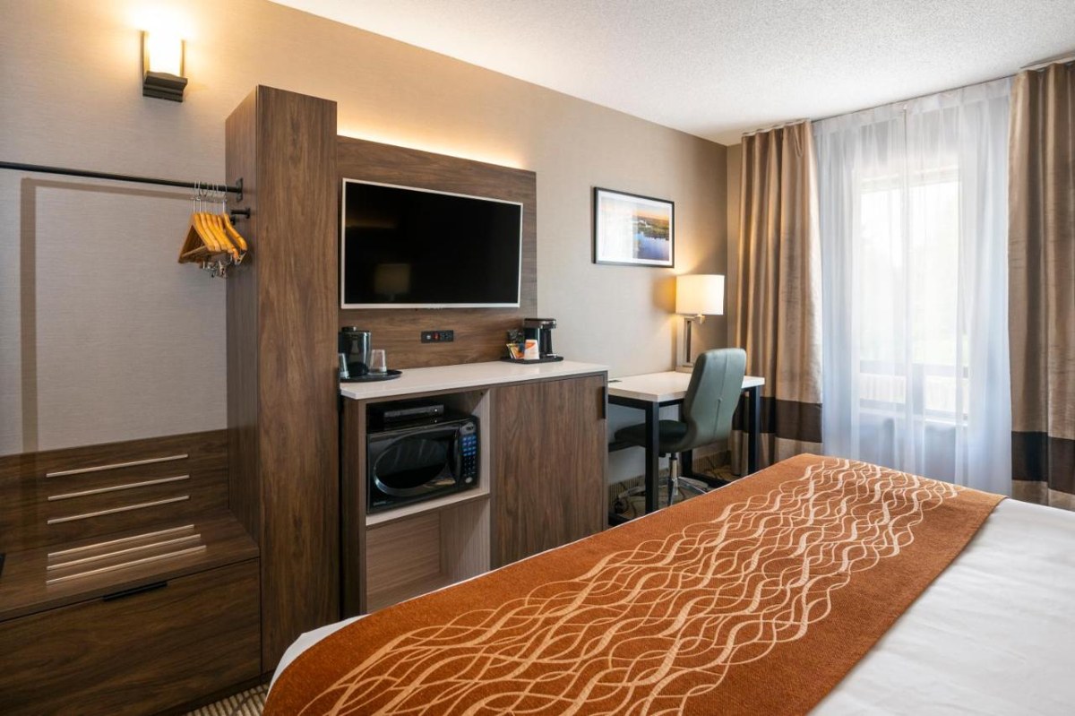 Comfort Inn North Bay photo 4