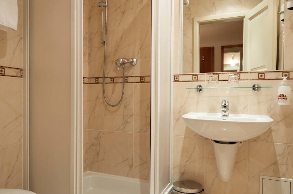 Hotel Raffaello photo 2