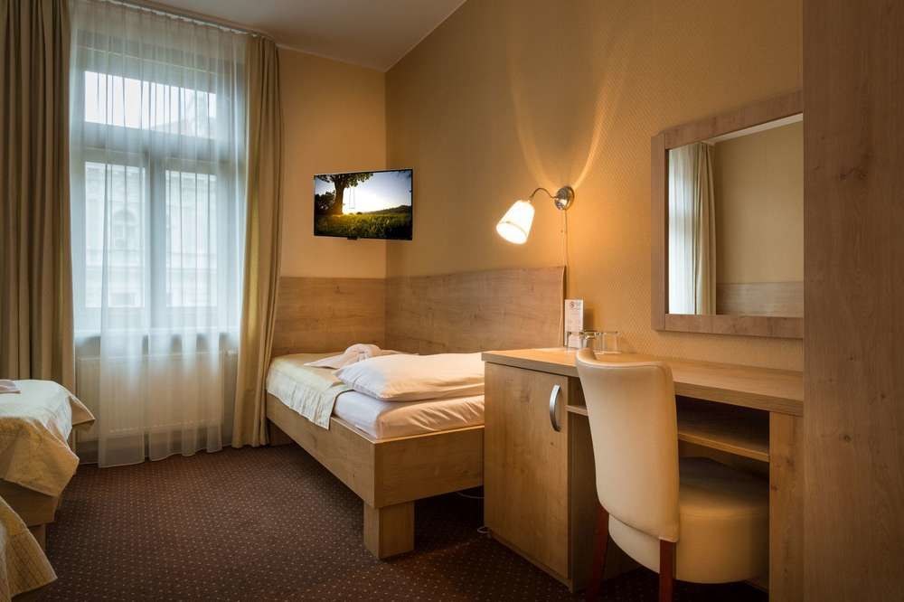 Superior Hotel photo 1