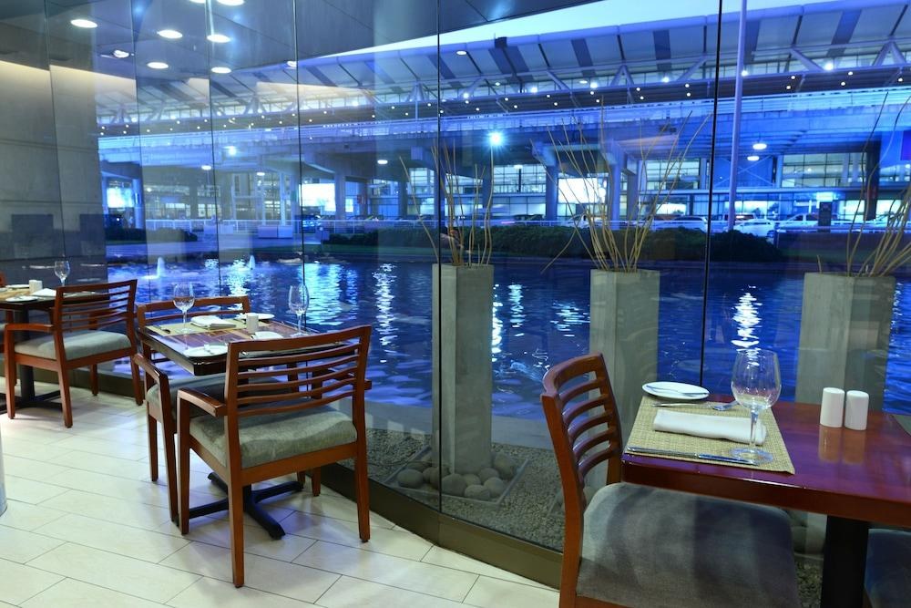 Holiday Inn Santiago Aeropuerto photo 4