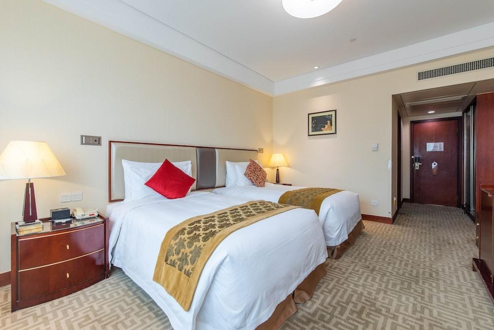 Landison Plaza International Hotel Zhejiang photo 4