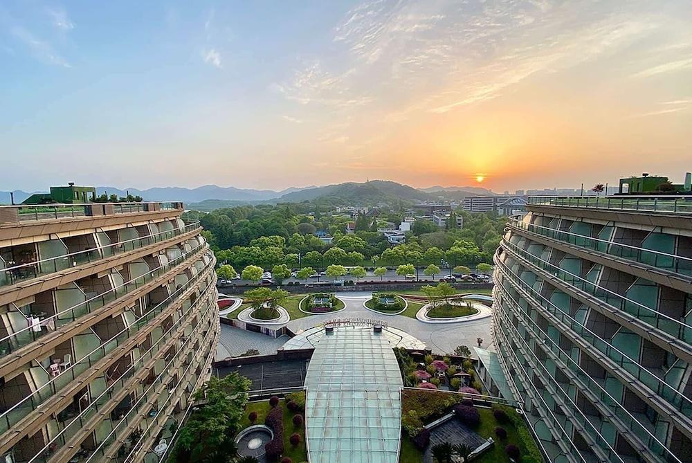 Wyndham Grand Plaza Royale Hangzhou photo 3