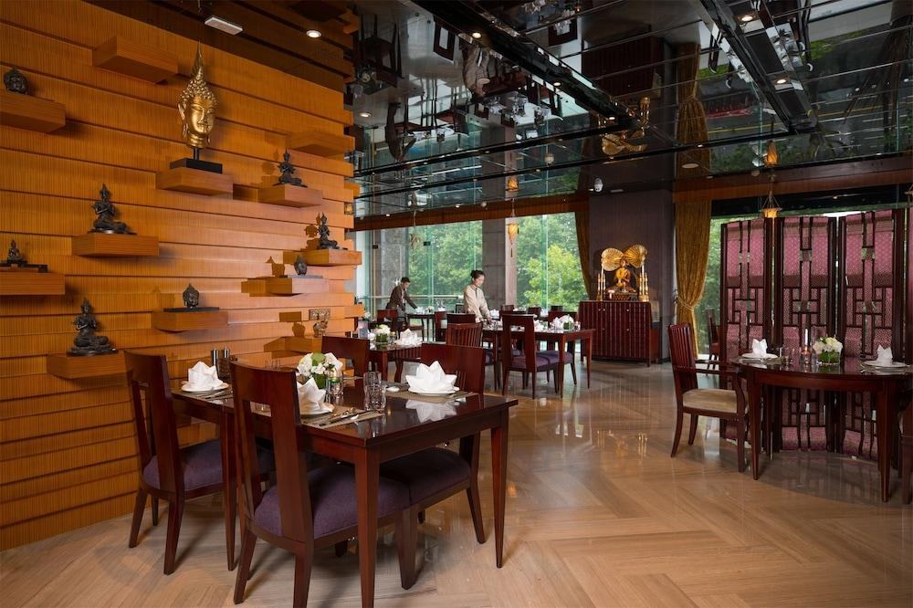 Wyndham Grand Plaza Royale Hangzhou photo 4