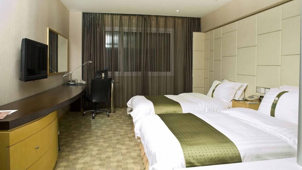 HOLIDAY INN HARBIN CITY CENTRE photo 2