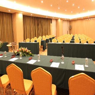 Days Inn by Wyndham Guangzhou photo 3