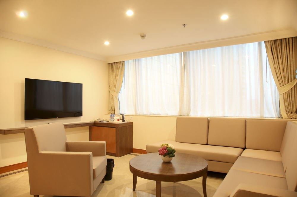 China Mayors Plaza Hotel photo 1