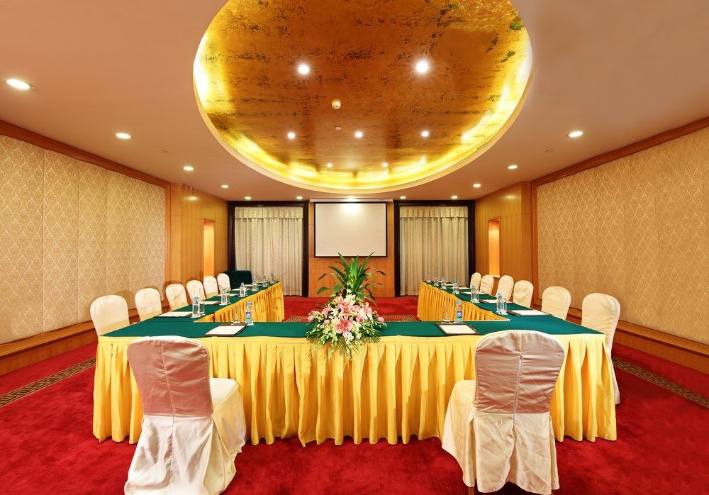 Royal Mediterranean Hotel photo 1