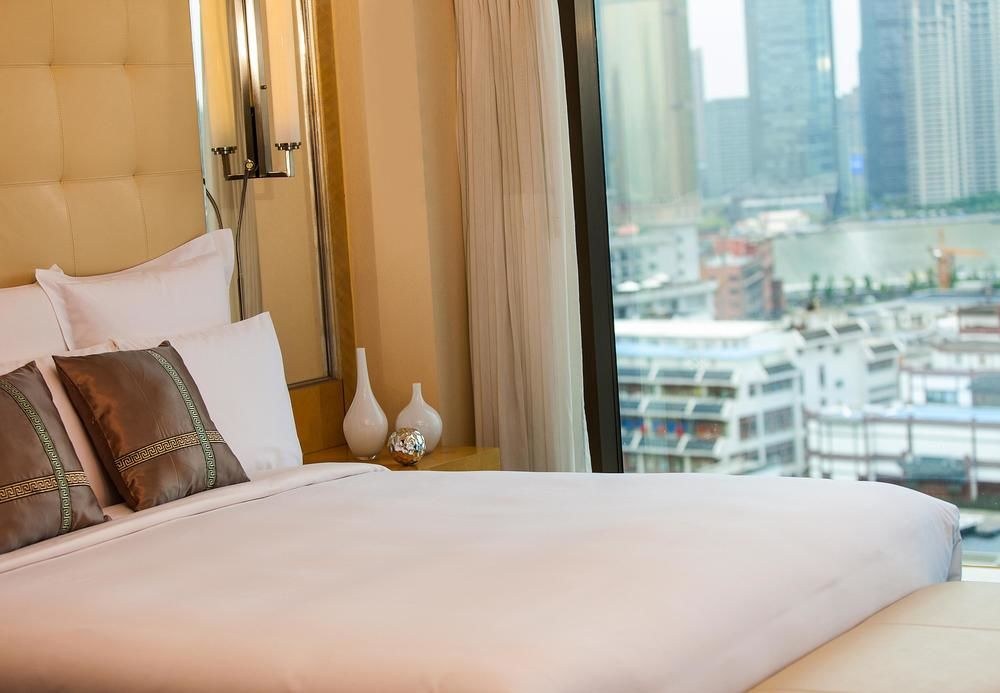 RENAISSANCE SHANGHAI YU GARDEN HOTEL