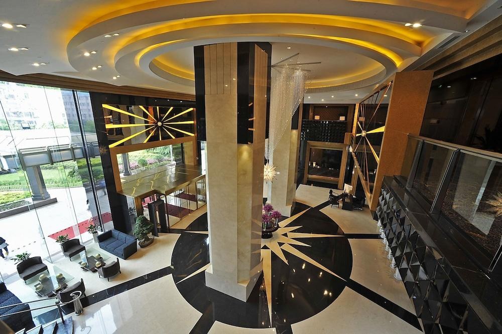 Grand Soluxe Zhongyou Shanghai photo 2