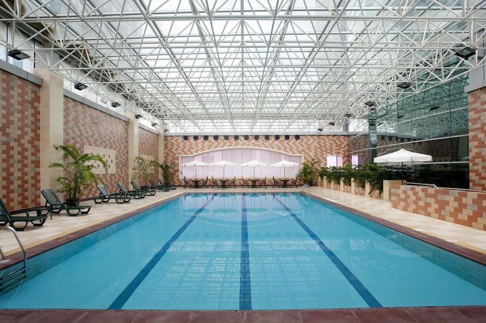 Holiday Inn Pudong photo 4