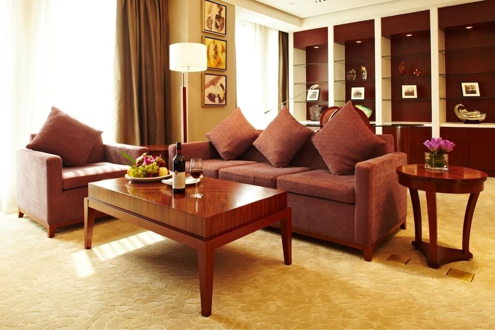 Regal Jinfeng Hotel Shanghai photo 2