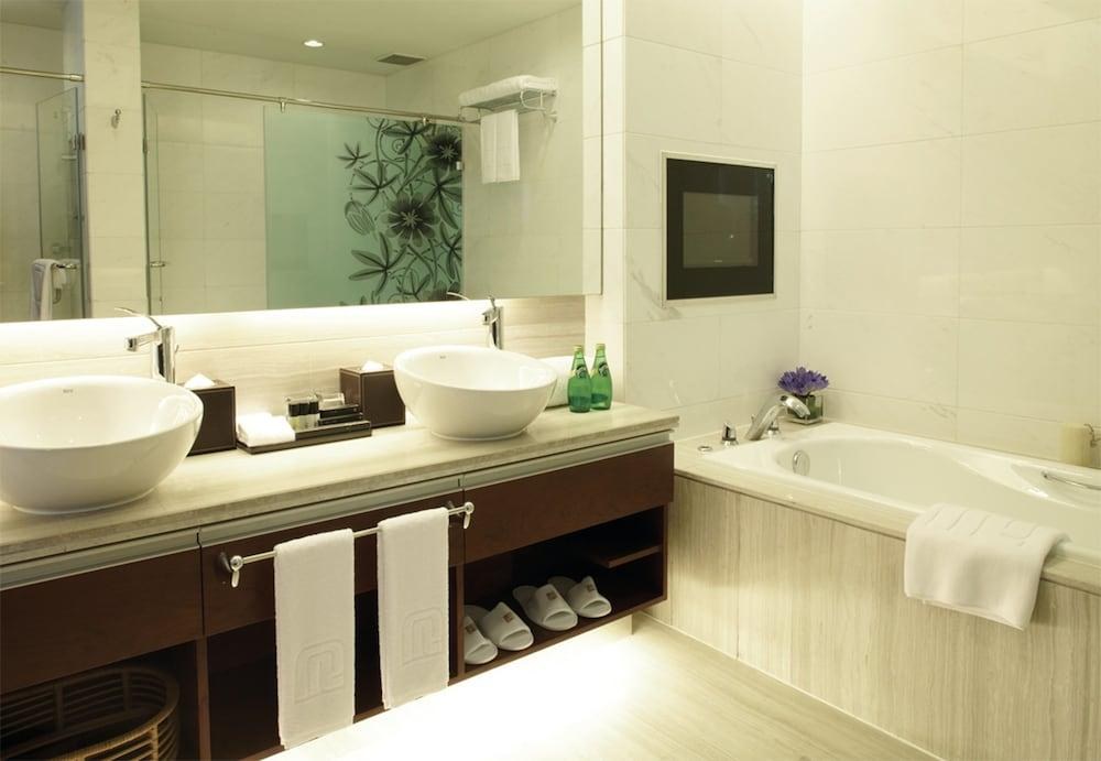 Regal Jinfeng Hotel Shanghai photo 4