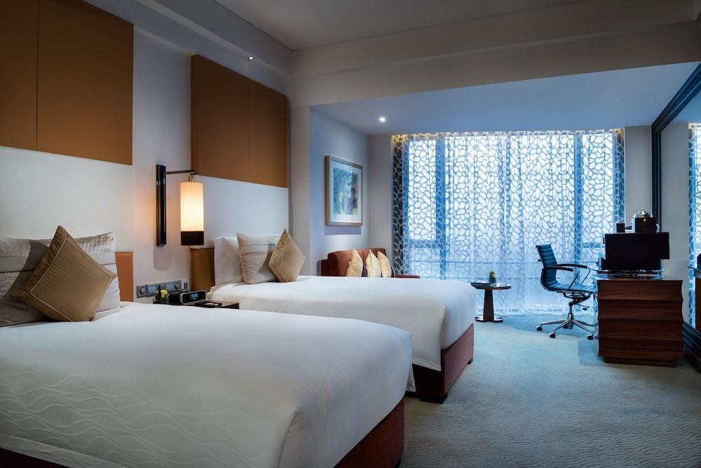 Grand Millennium Shanghai HongQiao photo 3