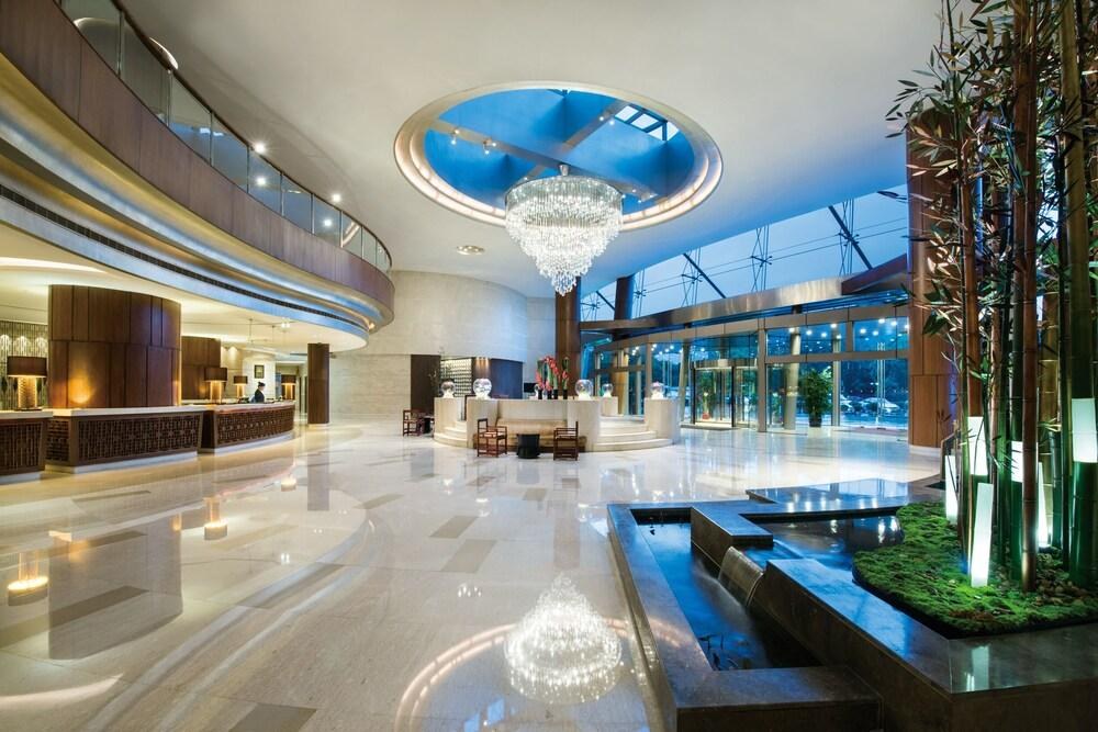 Grand Millennium Shanghai HongQiao photo 4