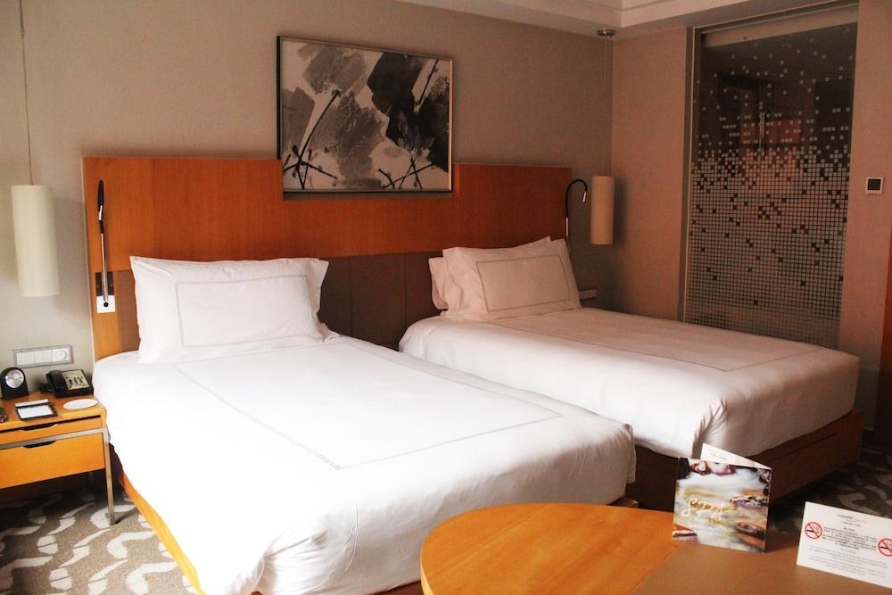 Swissotel Grand Shanghai photo 2
