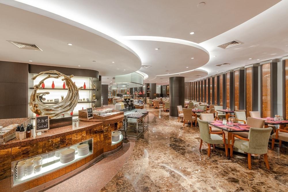 Crowne Plaza Hotel Shanghai photo 2