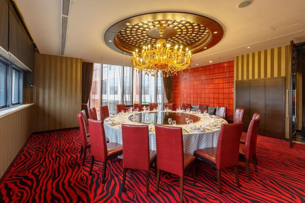 Holiday Inn Shanghai Hongqiao West photo 4