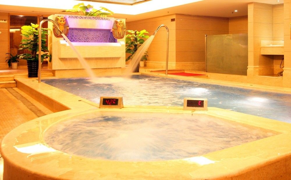 Century Plaza Hotel photo 1