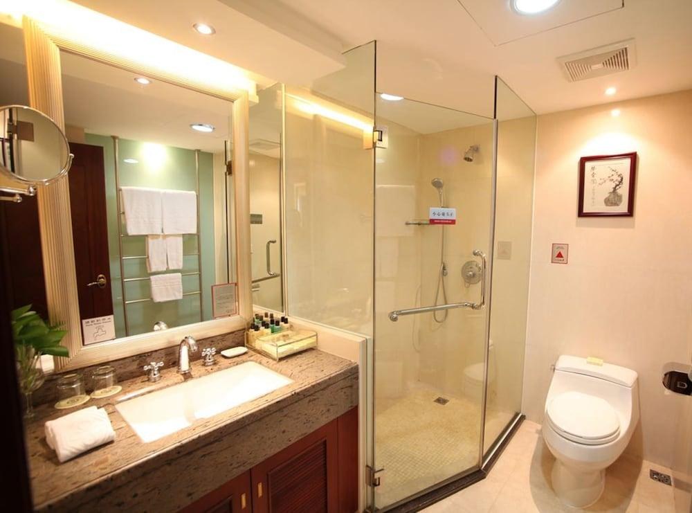 Century Plaza Hotel photo 4
