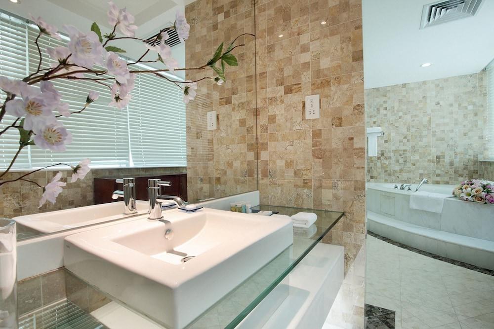ZTL Hotel Shenzhen photo 2