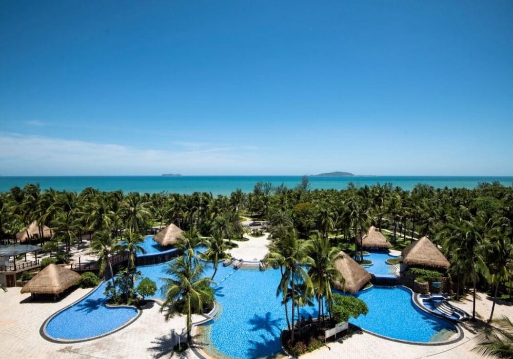 Holiday Inn Resort Sanya Bay photo 2