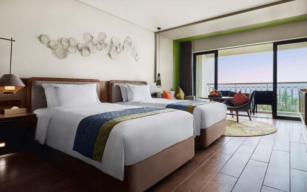 Holiday Inn Resort Sanya Bay photo 4