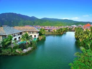 Yalong Bay Villas & SPA