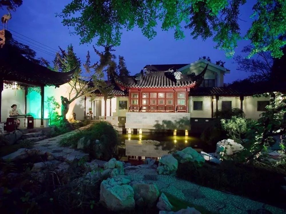 Garden Hotel photo 1
