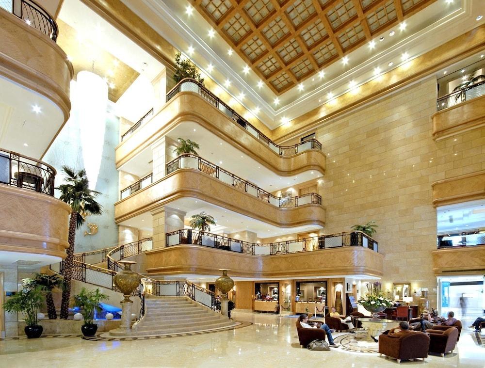 Crowne Plaza Qingdao photo 2