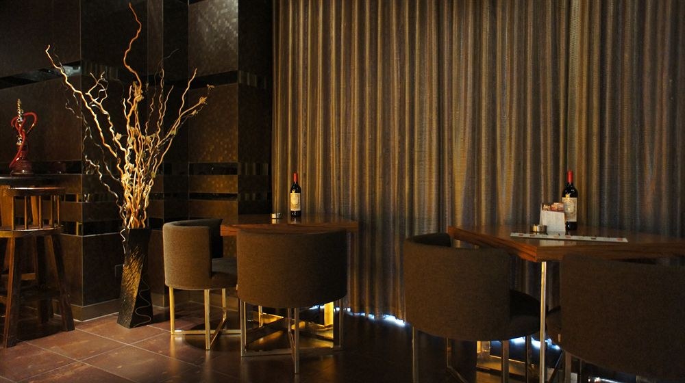 Qingdao Housing International Hotel