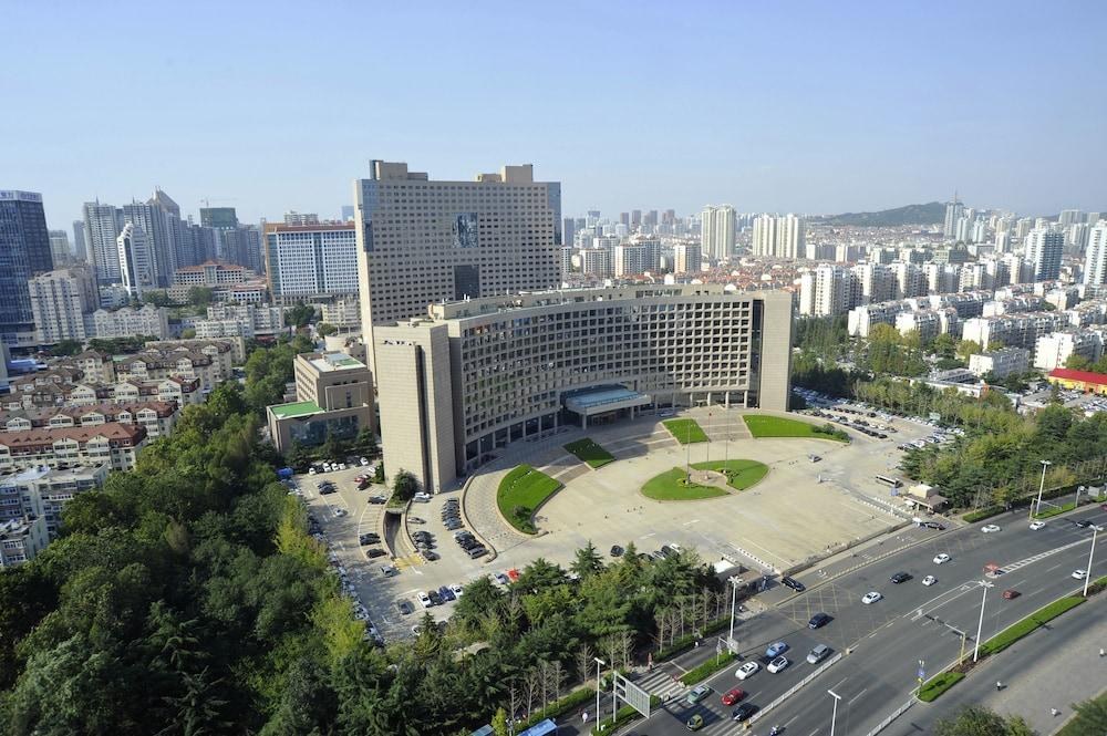 Qingdao Housing International Hotel photo 2