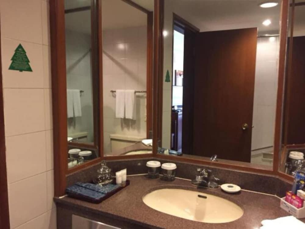 Huiquan Dynasty Hotel photo 2