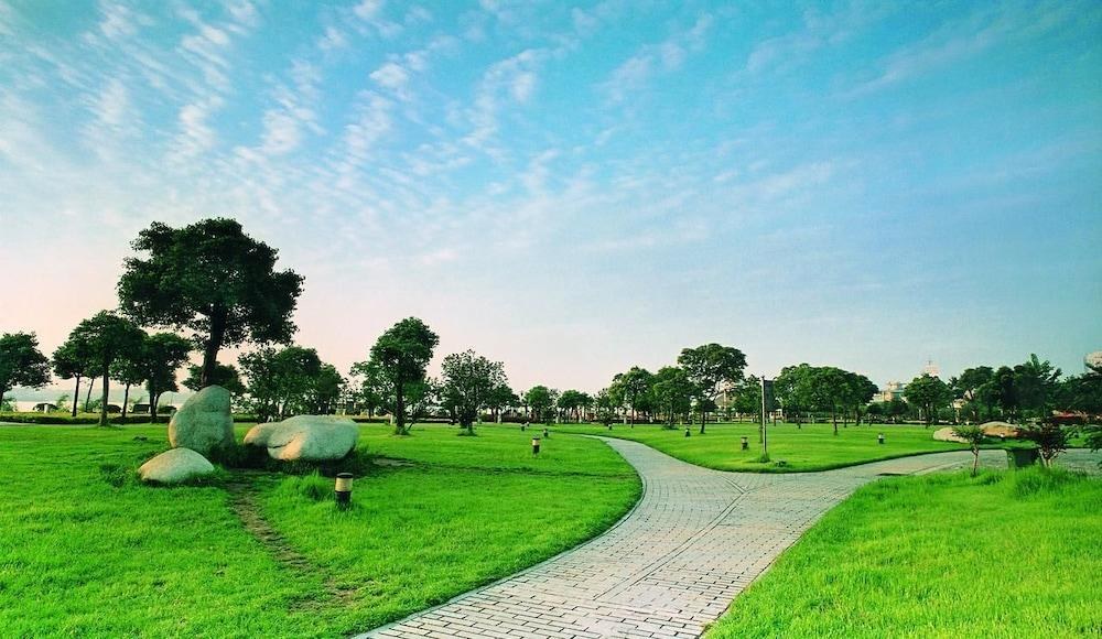 Howard Johnson Pearl Plaza Wuhan