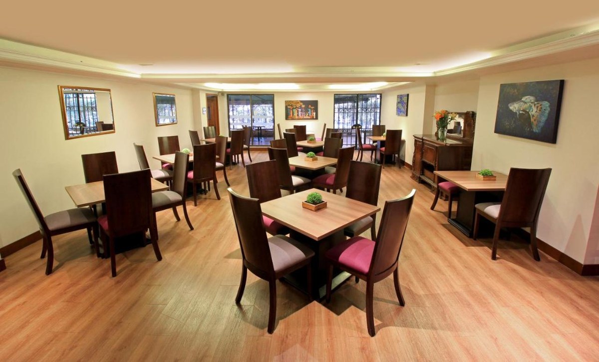 WINDSOR HOUSES INN photo 4