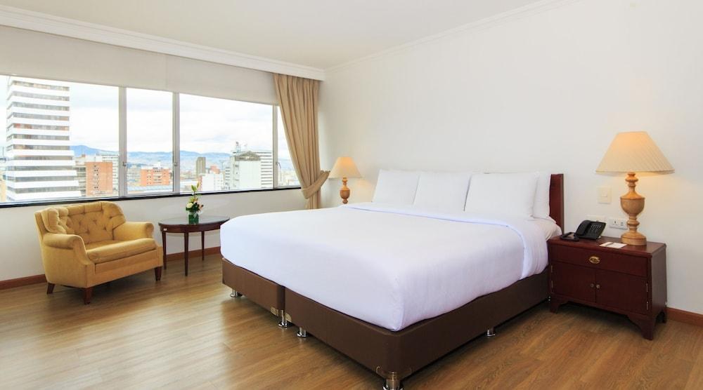 Hotel Torre Monserrate photo 2