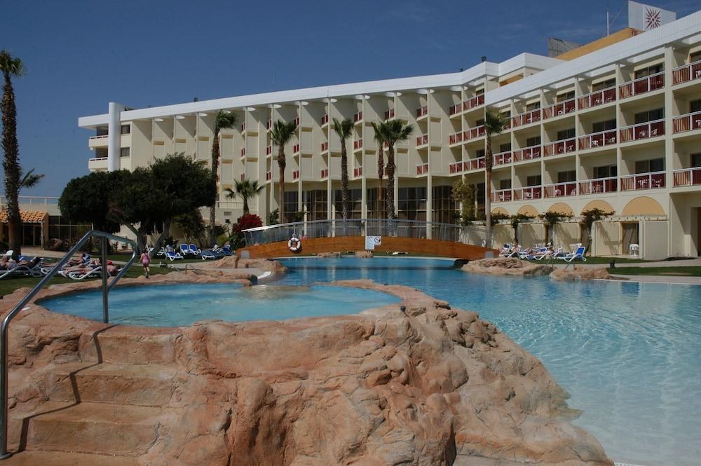 Leonardo Laura Beach And Splash Resort photo 2