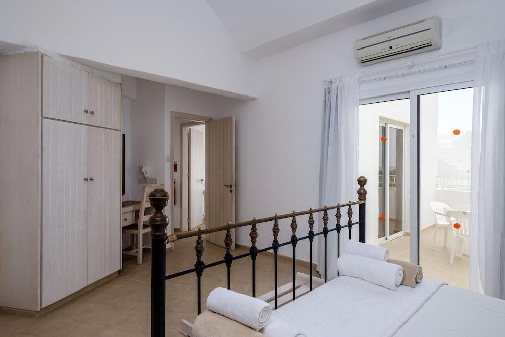 THALASSINES VILLAS photo 4
