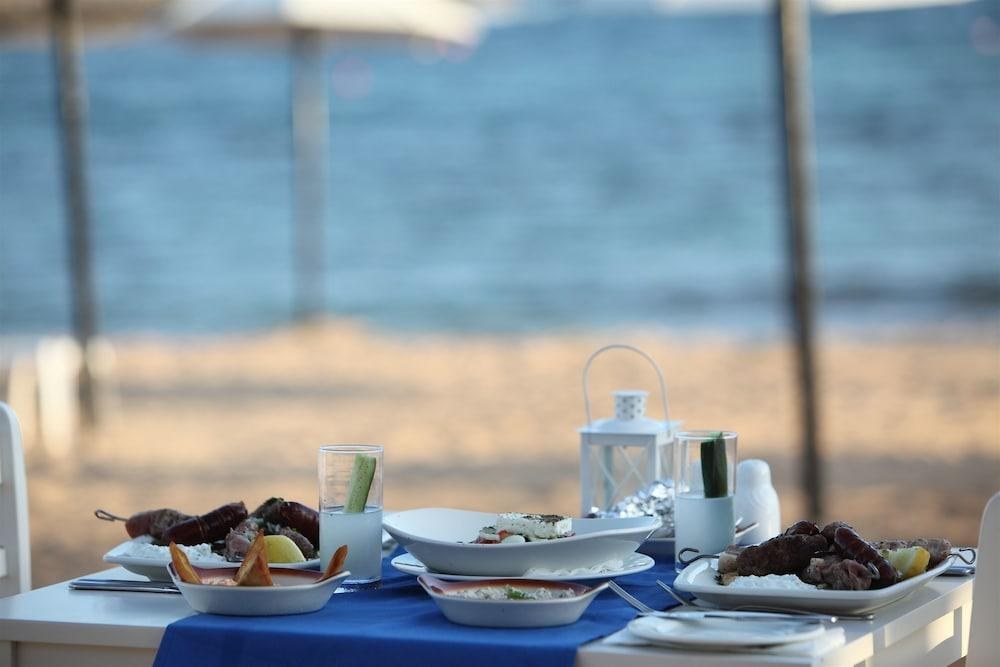 DOME BEACH RESORT photo 4