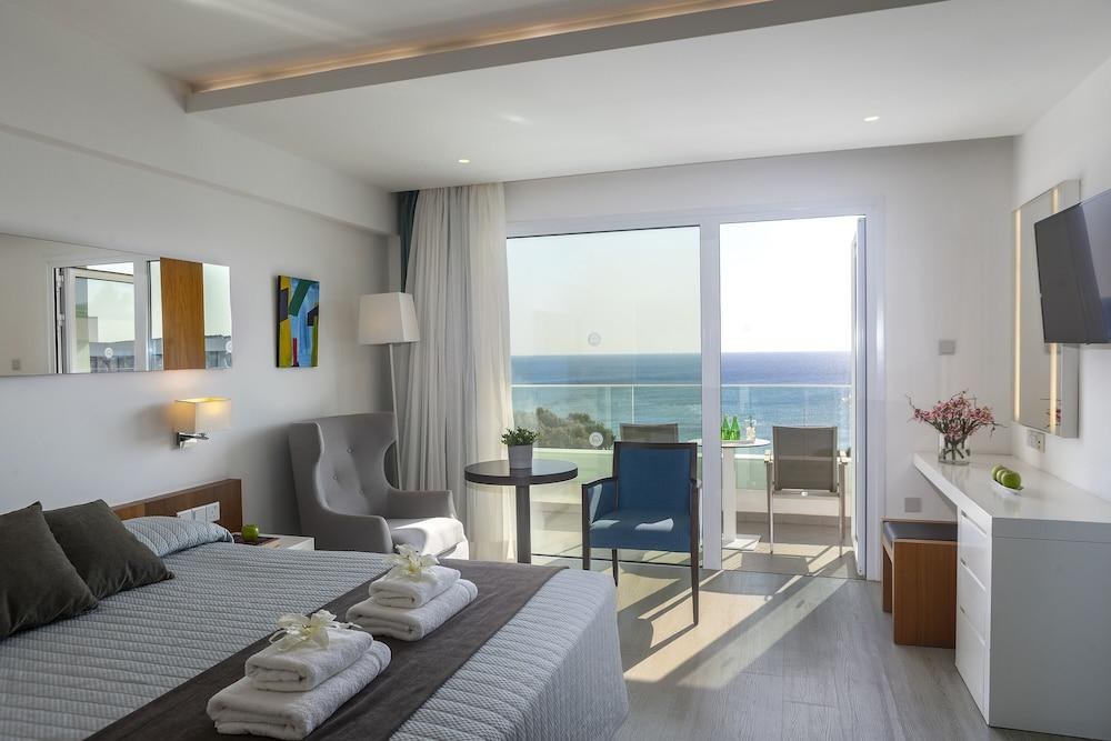 MELISSI BEACH HOTEL photo 3