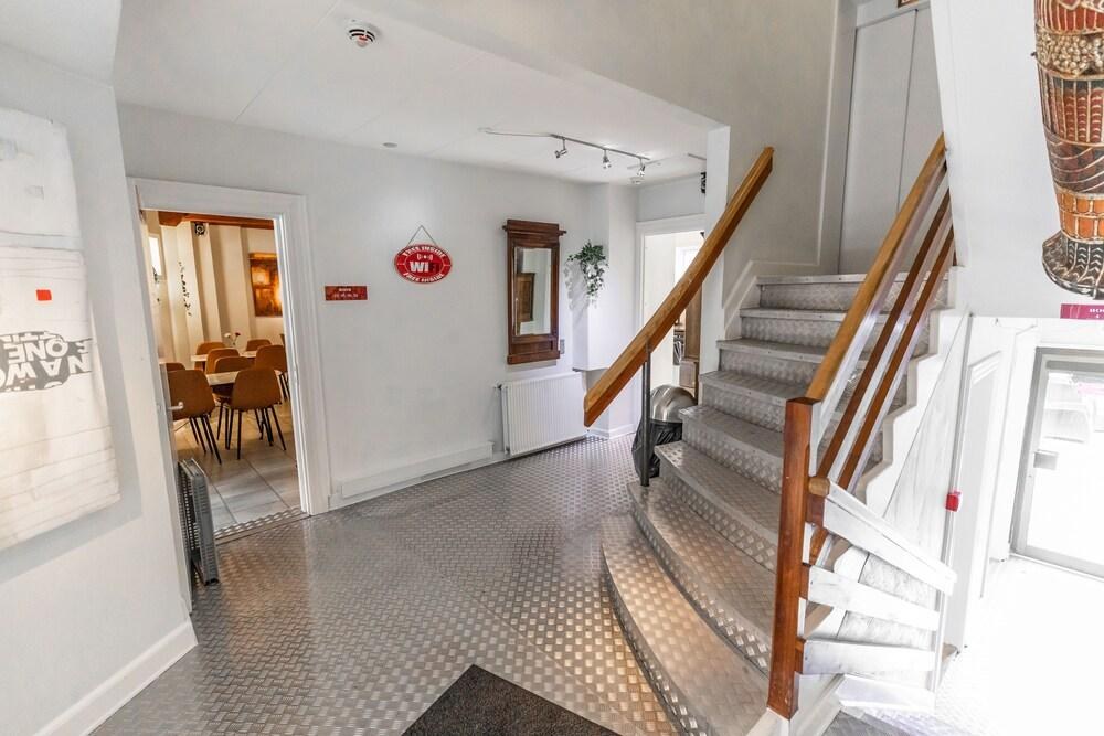 Ydes Hotel photo 3