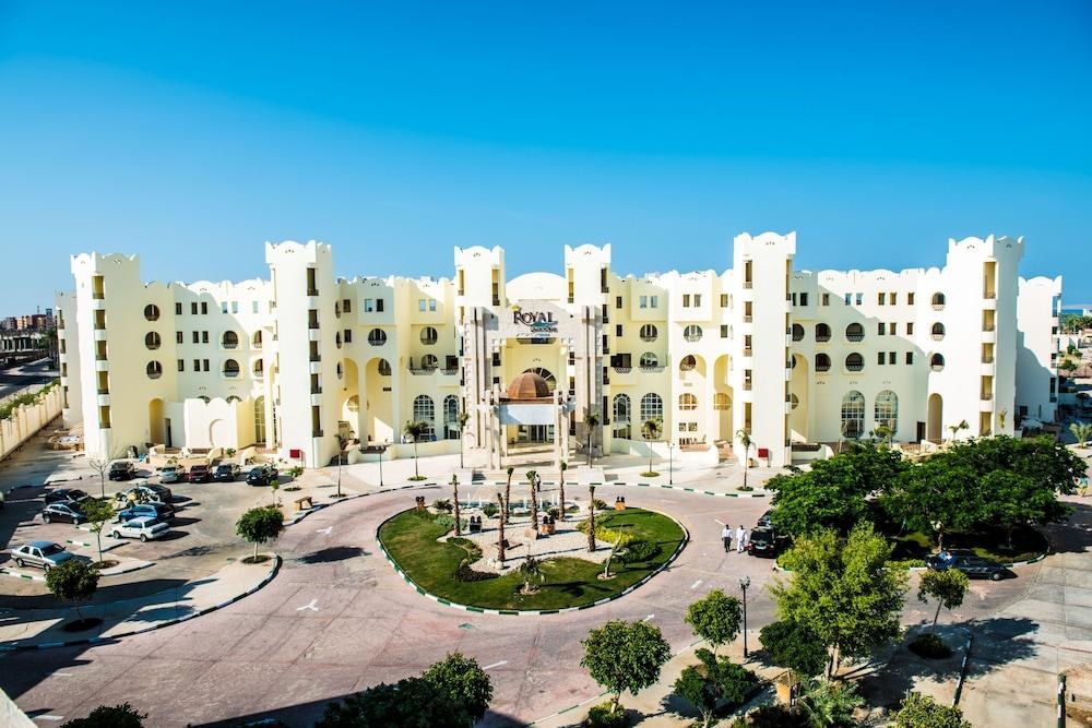 Royal Lagoons Resort & Aqua Park Families and Couples Only photo 4