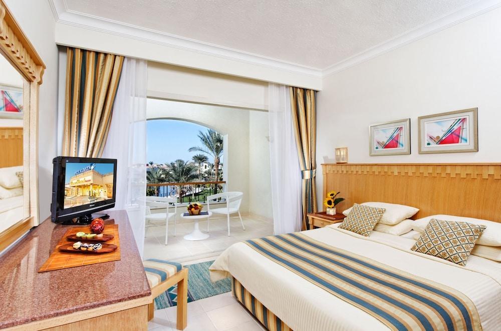 Pickalbatros Dana Beach Resort - Hurghada photo 4