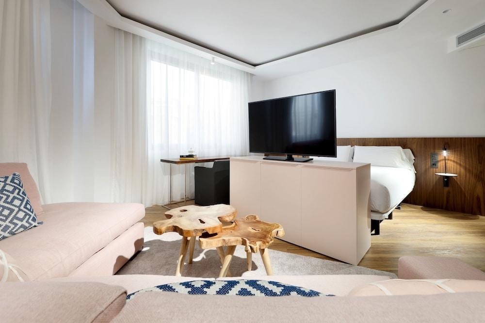 SB Icaria Barcelona photo 3