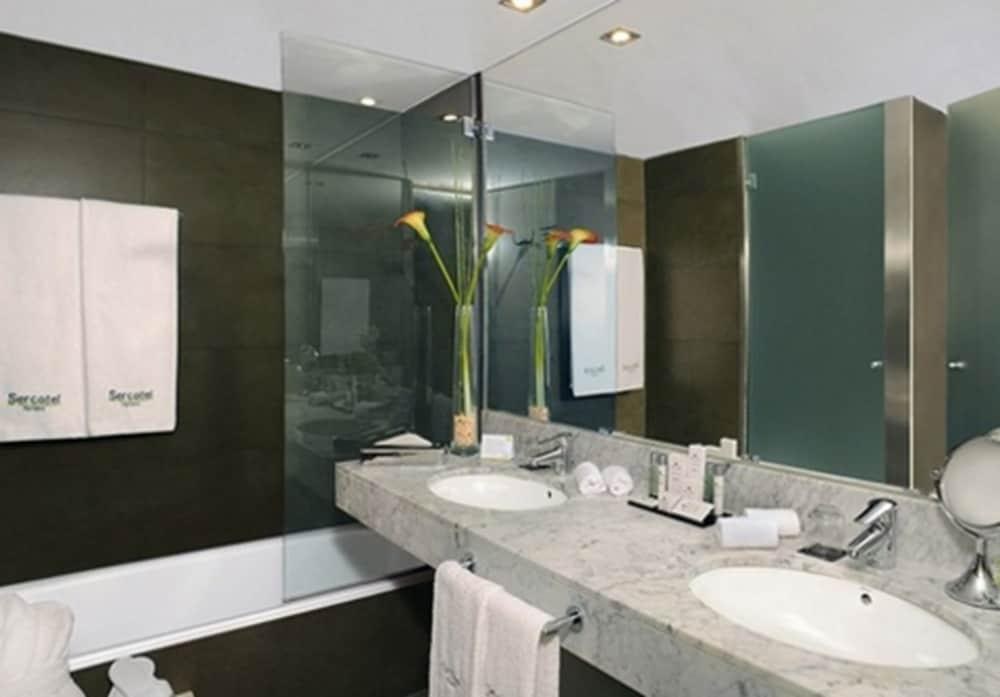 Sercotel Amister Art Hotel photo 2