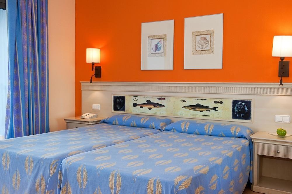 IBEROSTAR PLAYA GAVIOTAS PARK photo 2