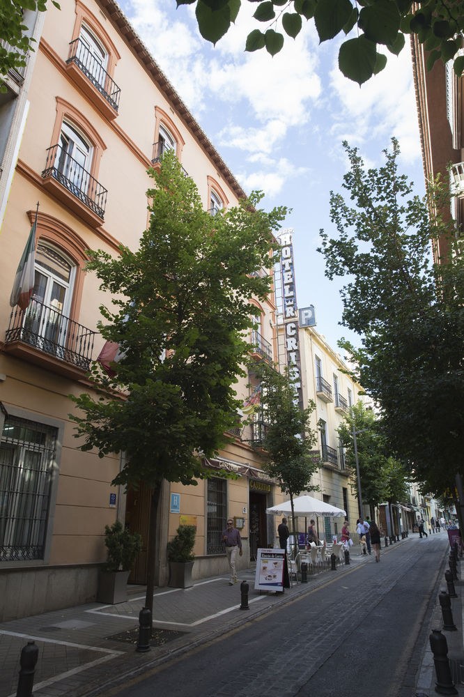 Reina Cristina photo 1